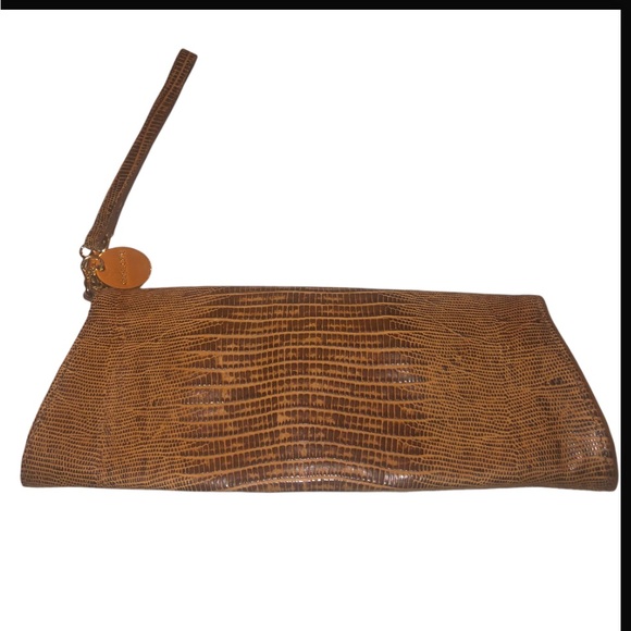 Charles David lizard leather wristlet /clutch
EUC Never used Brown - Picture 8 of 11